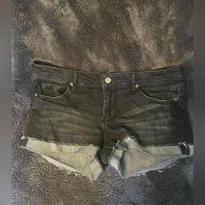 Forever 21 Black Denim Shorts Sz 29